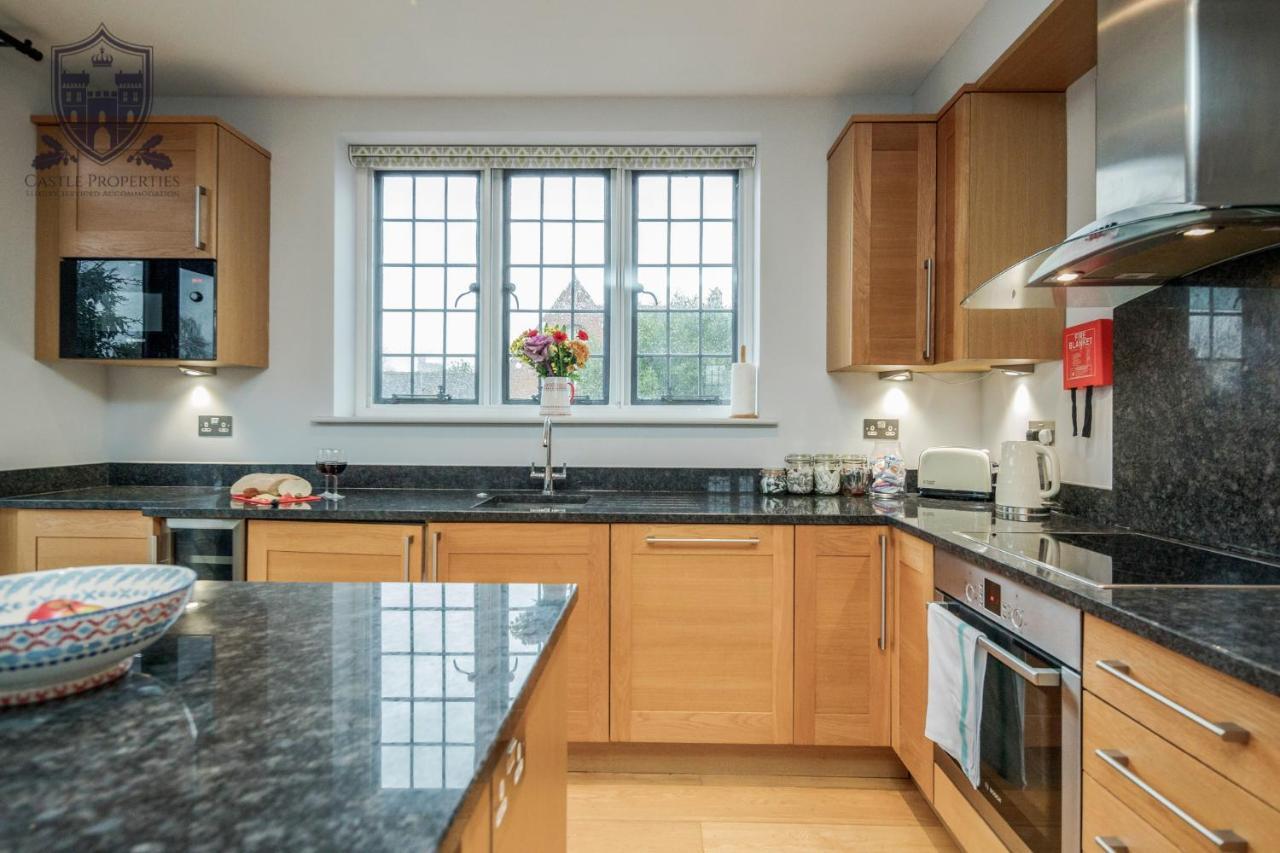Castle Properties:Eton-The College Windsor Zewnętrze zdjęcie